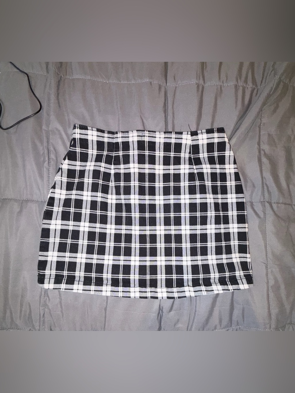 TGLA Black & White Plaid Mini Skirt Front Zip Pocket Detail Size Small - Picture 2 of 5